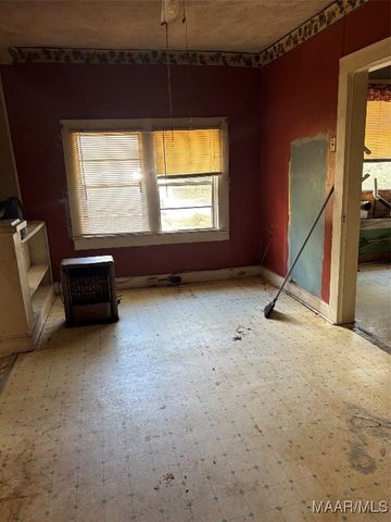 402 Johnson Street, Selma, AL 36701