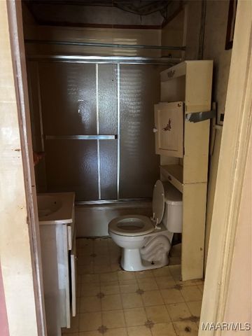 402 Johnson Street, Selma, AL 36701