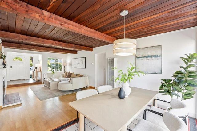 21075 Greenleaf Drive, Cupertino, CA 95014