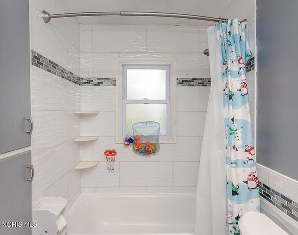 4021 Rohr Drive, Toledo, OH 43613