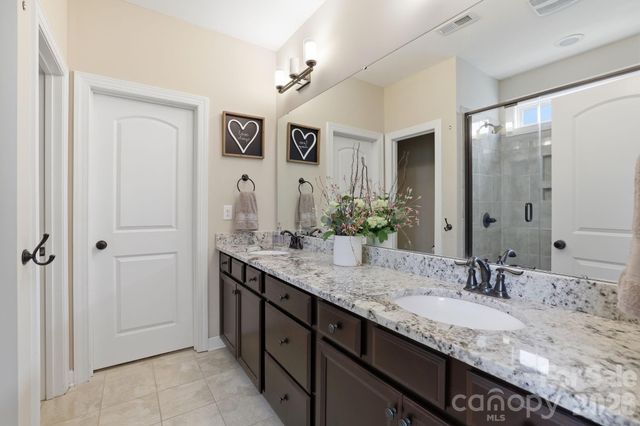 16148 Lost Canyon Way, Charlotte, NC 28277