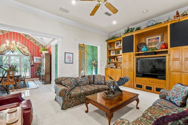 6710 STONEHAM Drive, Amarillo, TX 79109