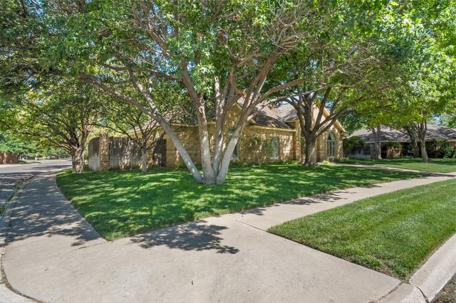 6710 STONEHAM Drive, Amarillo, TX 79109