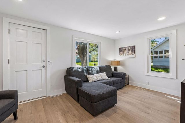 2031 Nortonia Avenue, Saint Paul, MN 55119