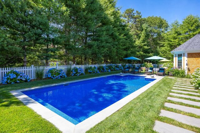 3 Ground Cover Lane, Sandwich, MA 02563