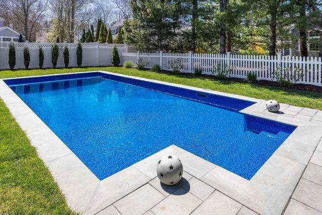 3 Ground Cover Lane, Sandwich, MA 02563