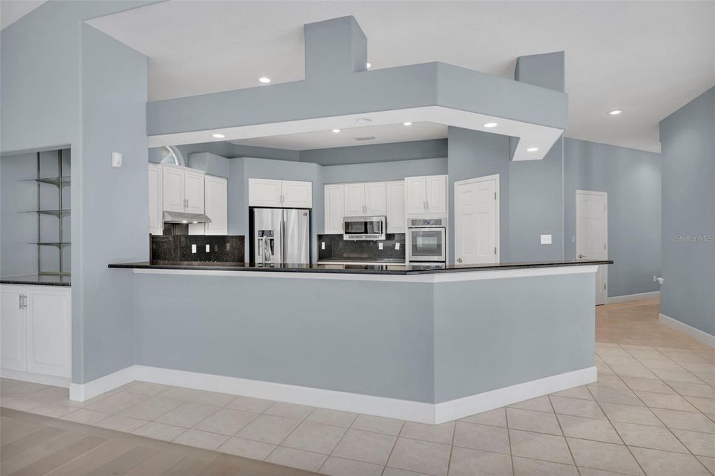 Image 13 of property listing at 330 TERSAS COURT, Lake Mary, FL 32746