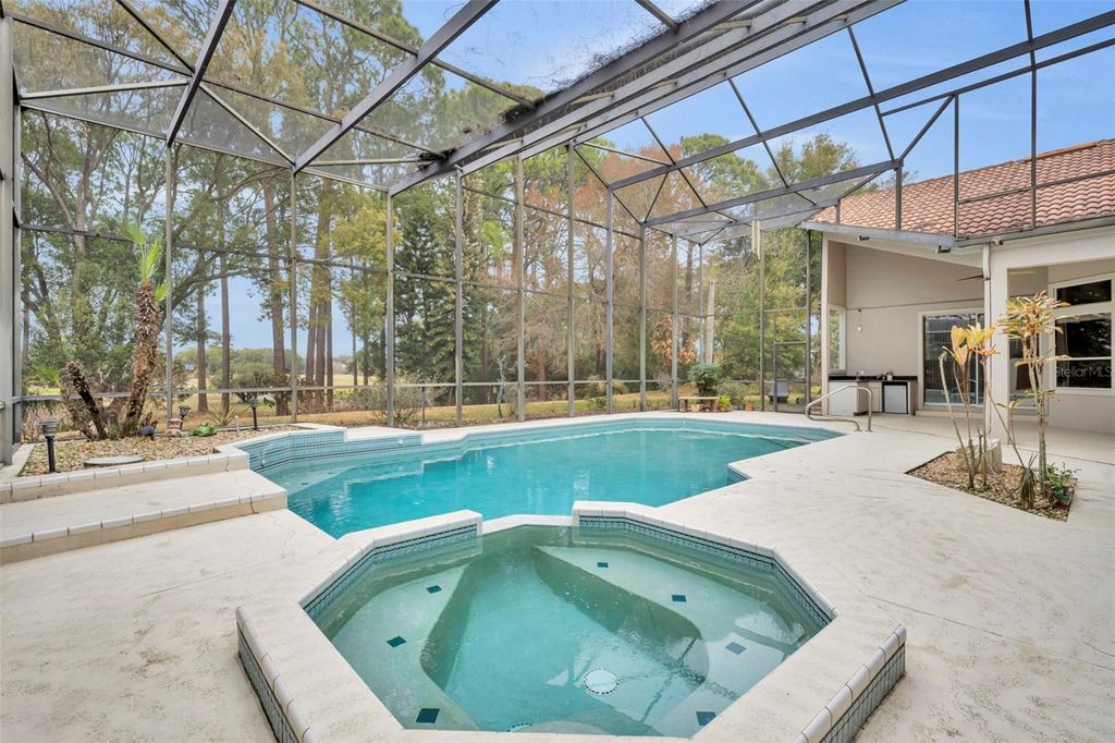 Image 31 of property listing at 330 TERSAS COURT, Lake Mary, FL 32746