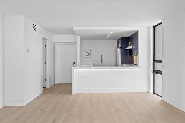 4800 Bayview Drive 901, Fort Lauderdale, FL 33308