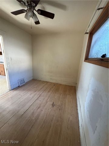 3660 E 76th Street Down, Cleveland, OH 44105