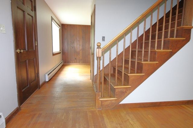 80 Pine Valley Dr, Dracut, MA 01826