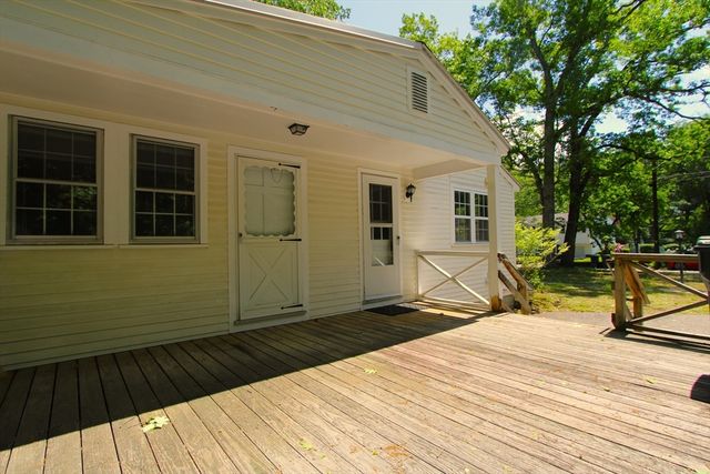 80 Pine Valley Dr, Dracut, MA 01826