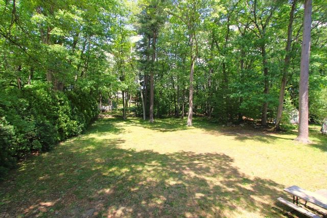 80 Pine Valley Dr, Dracut, MA 01826
