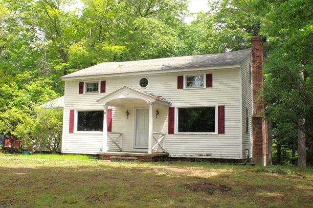 80 Pine Valley Dr, Dracut, MA 01826
