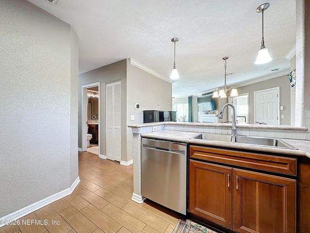 1800 THE GREENS Way 1801, Jacksonville Beach, FL 32250