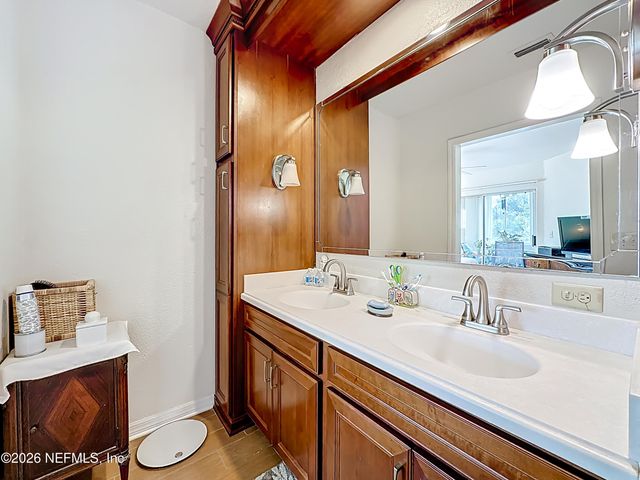 1800 THE GREENS Way 1801, Jacksonville Beach, FL 32250