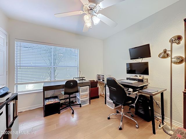 1800 THE GREENS Way 1801, Jacksonville Beach, FL 32250