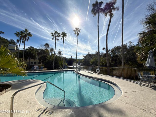 1800 THE GREENS Way 1801, Jacksonville Beach, FL 32250