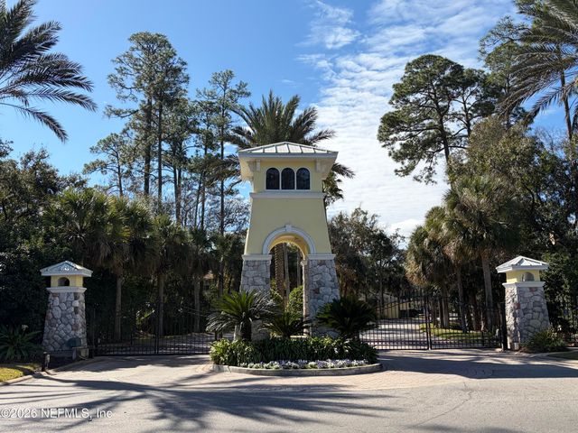 1800 THE GREENS Way 1801, Jacksonville Beach, FL 32250