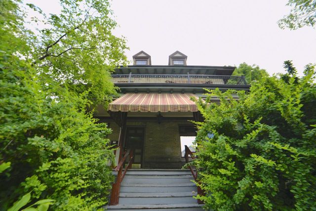 2134 N 28th STREET, Milwaukee, WI 53208