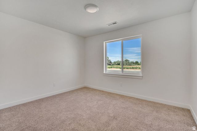 1058 N SUMMIT VIEW DR, Harrisville, UT 84404