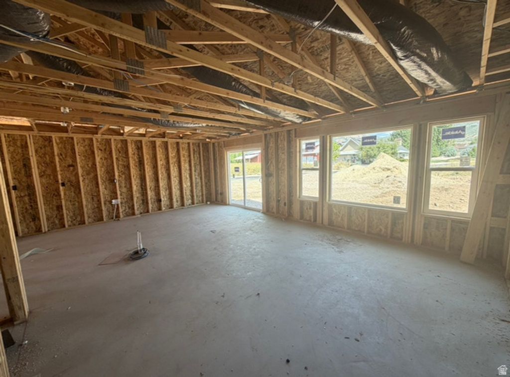 1058 N SUMMIT VIEW DR, Harrisville, UT 84404 — photo 2