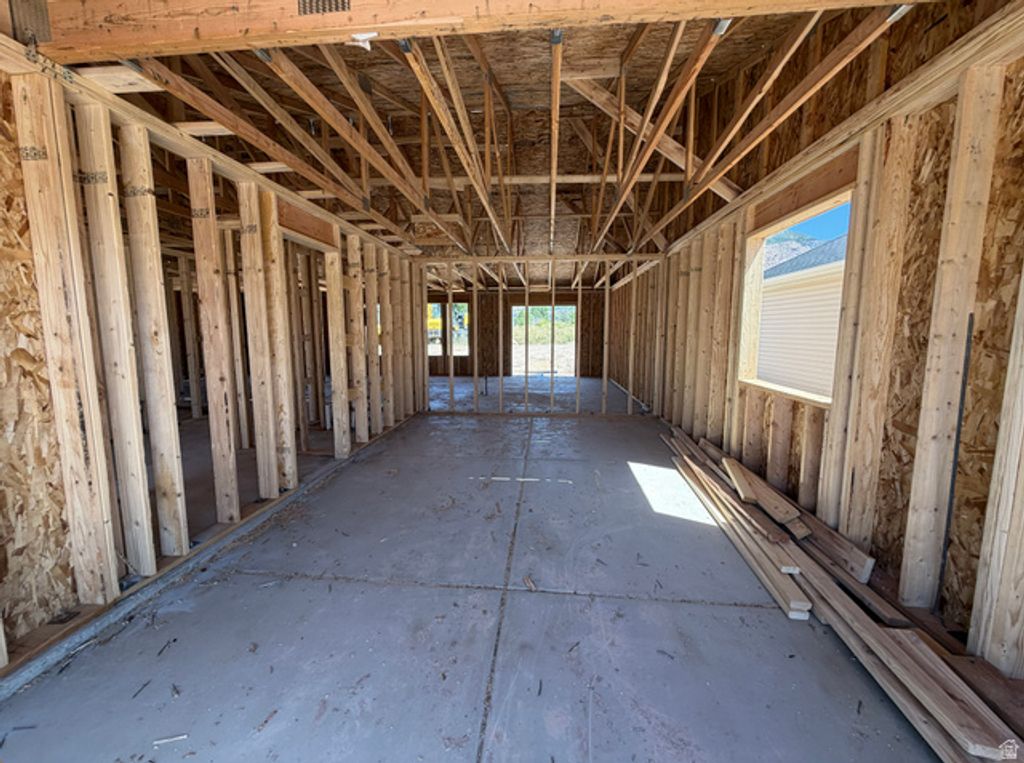 1058 N SUMMIT VIEW DR, Harrisville, UT 84404 — photo 4