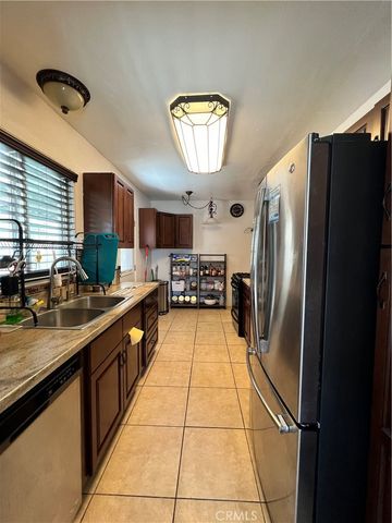 1762 W Minerva, Anaheim, CA 92804