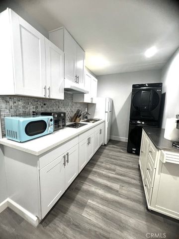 1762 W Minerva, Anaheim, CA 92804