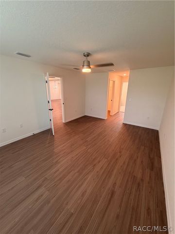 10182 N Elkcam Boulevard, Citrus Springs, FL 34433