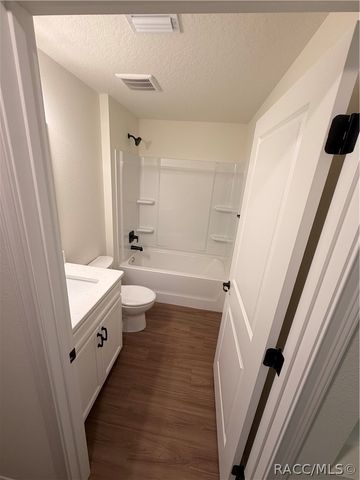 10182 N Elkcam Boulevard, Citrus Springs, FL 34433