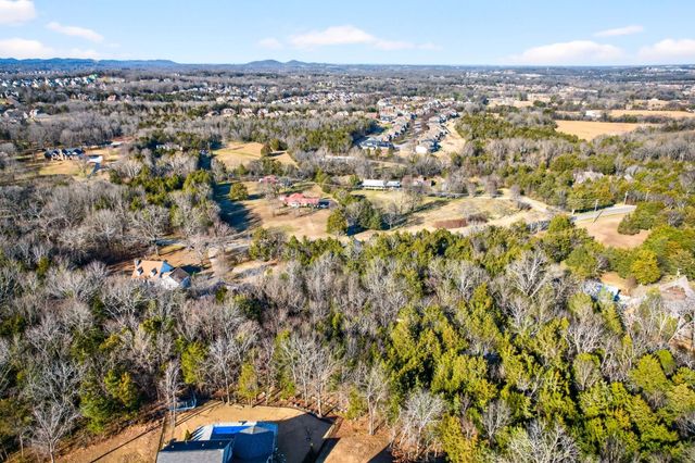 9877 Sam Donald Rd, Nolensville, TN 37135