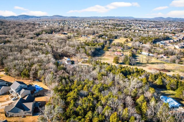 9877 Sam Donald Rd, Nolensville, TN 37135