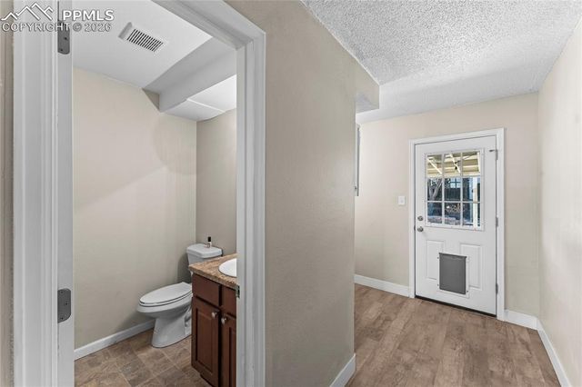 1511 Saratoga Drive, Colorado Springs, CO 80910