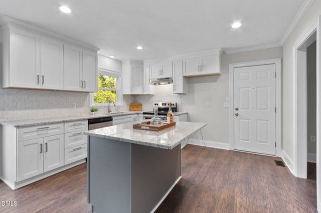 1025 Lakeside Drive, Durham, NC 27712