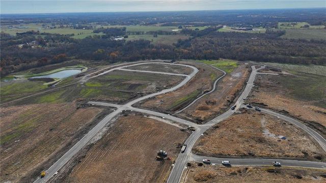 1117 Sendera Trail, Raymore, MO 64083