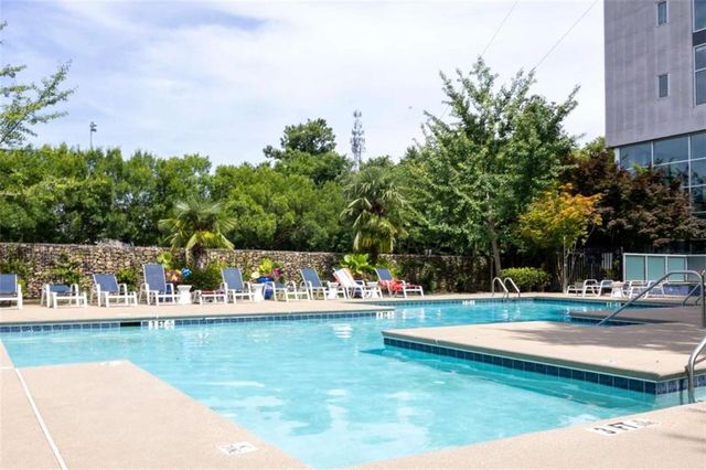 195 Arizona Ave NE 107, Atlanta, GA 30307