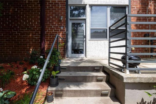 195 Arizona Ave NE 107, Atlanta, GA 30307