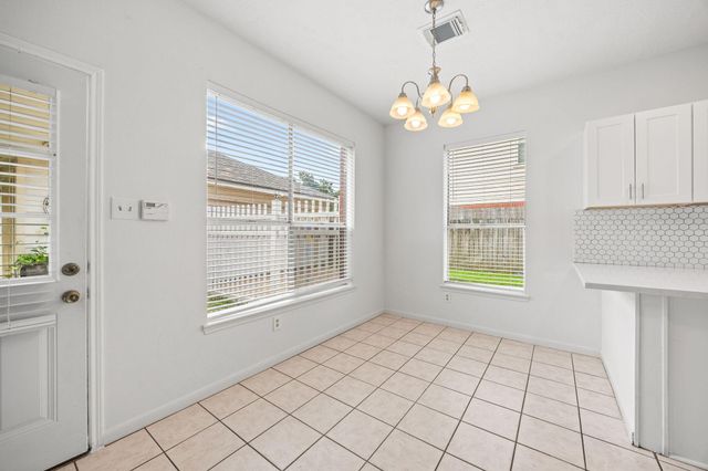 211 Aberdeen Street, Stafford, TX 77477