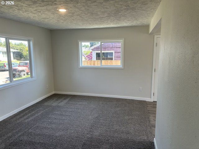 210 24TH Ave, Longview, WA 98632