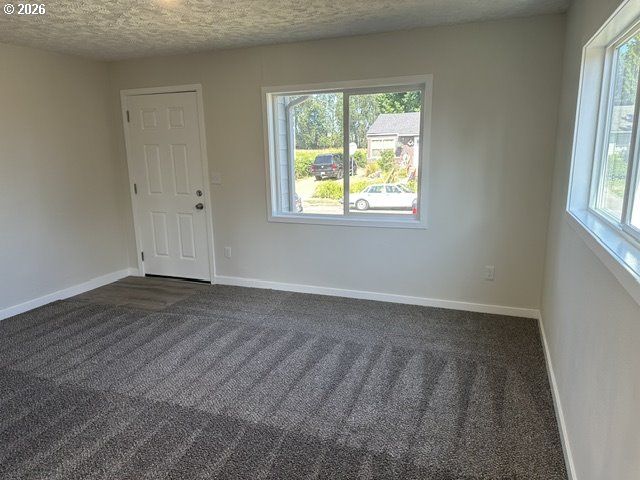 210 24TH Ave, Longview, WA 98632