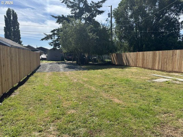 210 24TH Ave, Longview, WA 98632