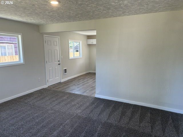 210 24TH Ave, Longview, WA 98632