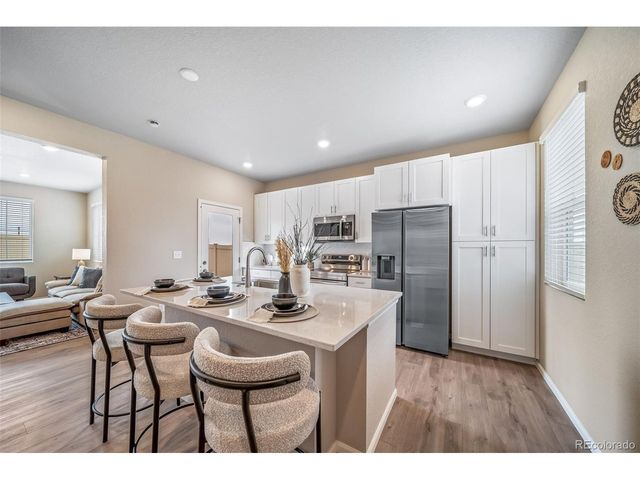 10155 Scranton Ct, Commerce City, CO 80022