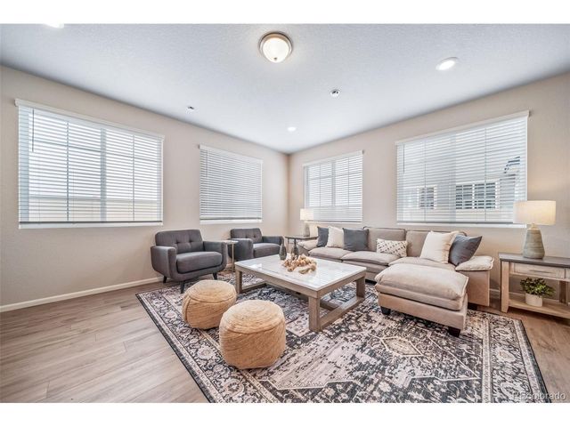 10155 Scranton Ct, Commerce City, CO 80022