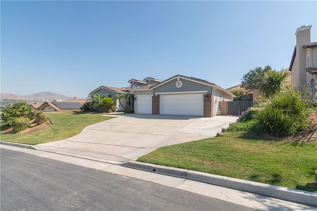 4714 Laurel Ridge, Jurupa Valley, CA 92509