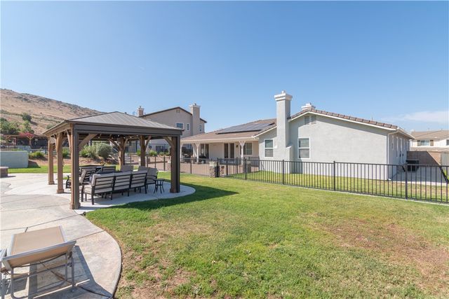 4714 Laurel Ridge, Jurupa Valley, CA 92509