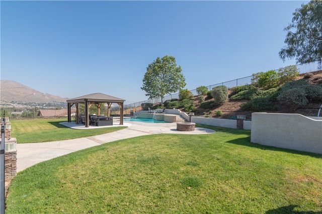 4714 Laurel Ridge, Jurupa Valley, CA 92509