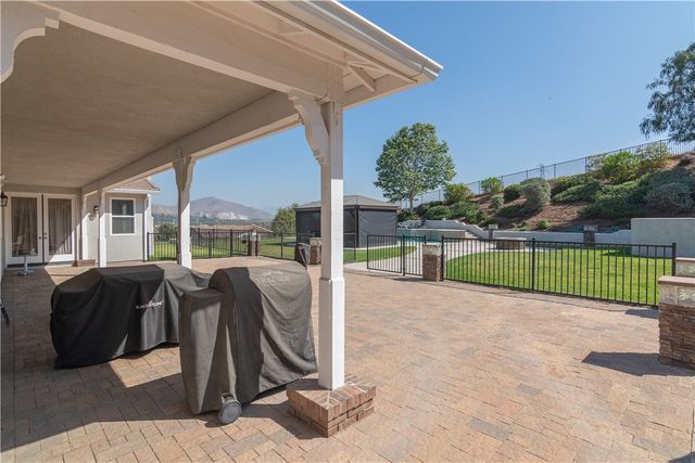 4714 Laurel Ridge, Jurupa Valley, CA 92509