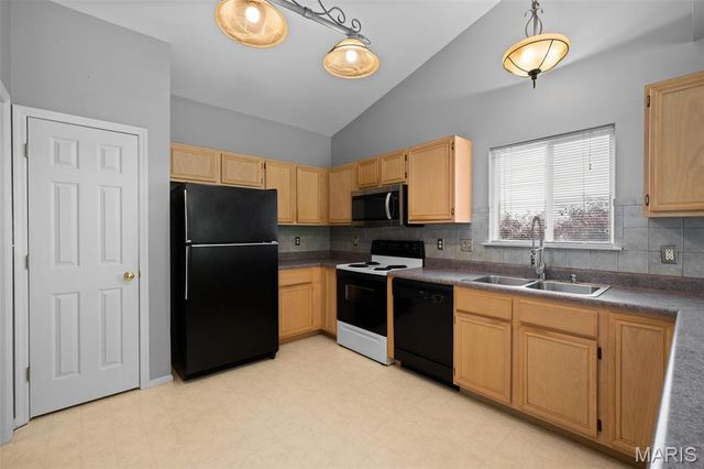 1119 Big Sky Drive, Fenton, MO 63026